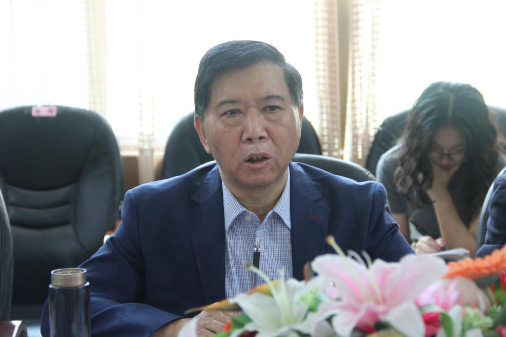 图为 左东岭发言