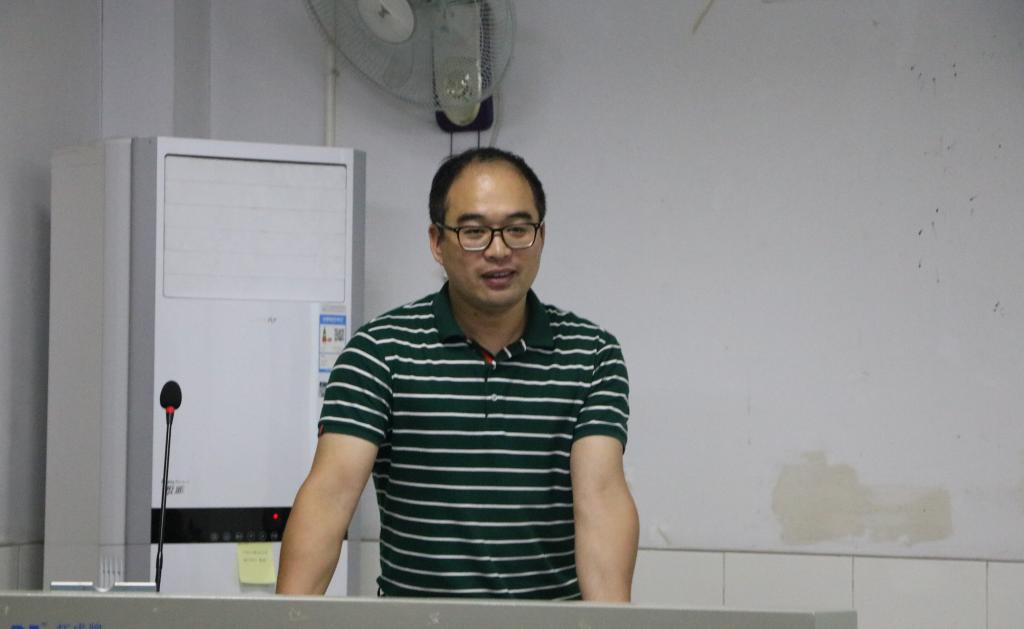 图为彭广林发言 吕嘉欣摄