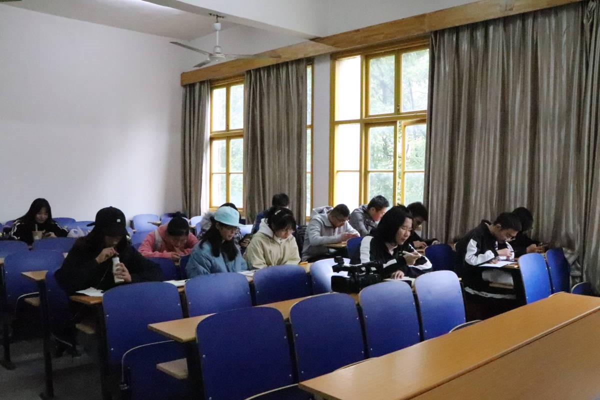 图为 会议全景(韩聪慧 摄)