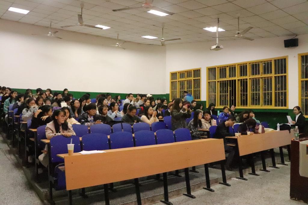 图为 比赛现场 吕嘉欣摄