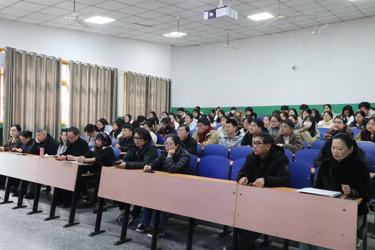 明晰竞赛路径 搭建实践平台——学院成功举办“从文班”学科竞赛宣讲活动